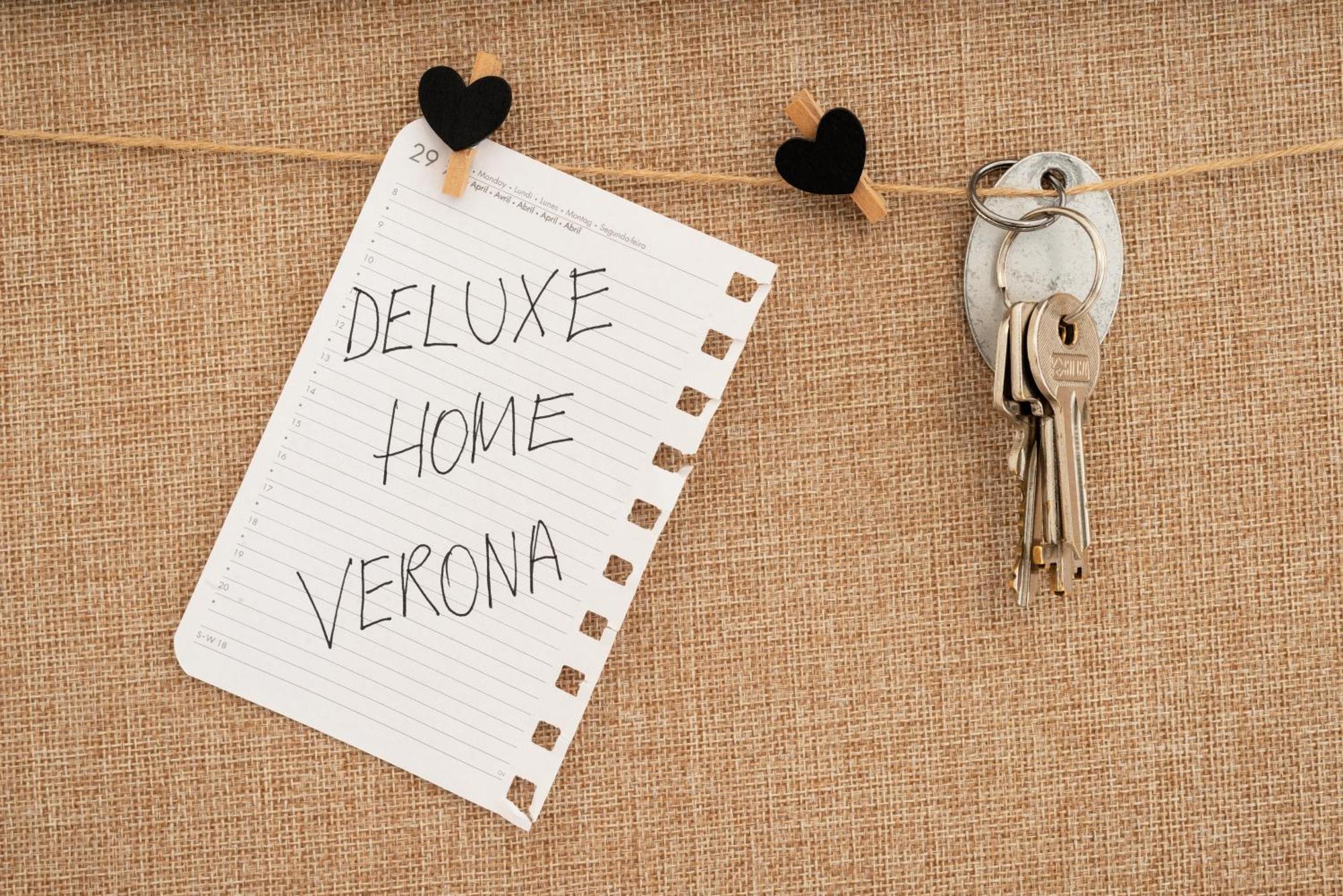 Deluxe Home Verona Bagian luar foto