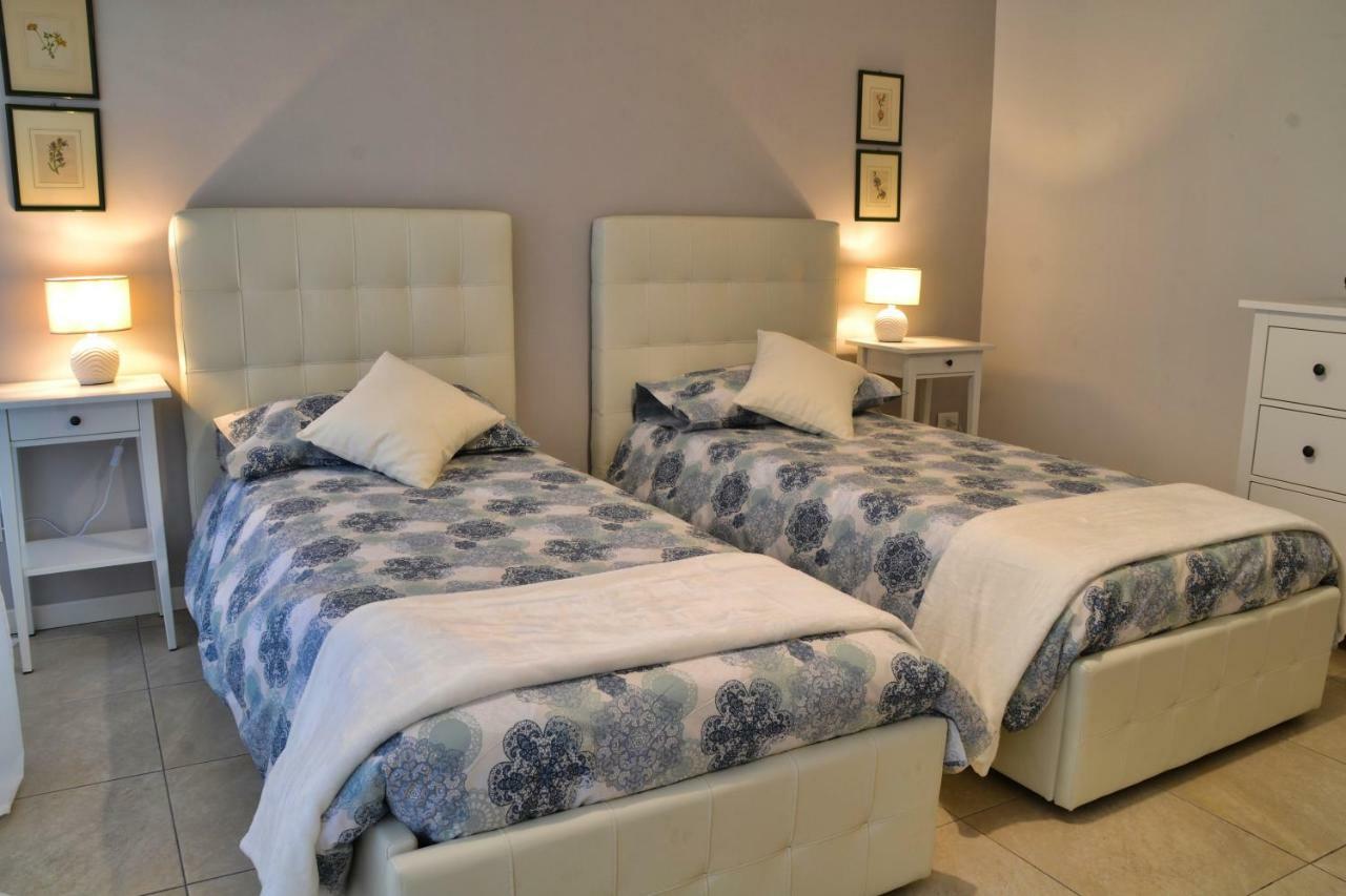 Deluxe Home Verona Bagian luar foto
