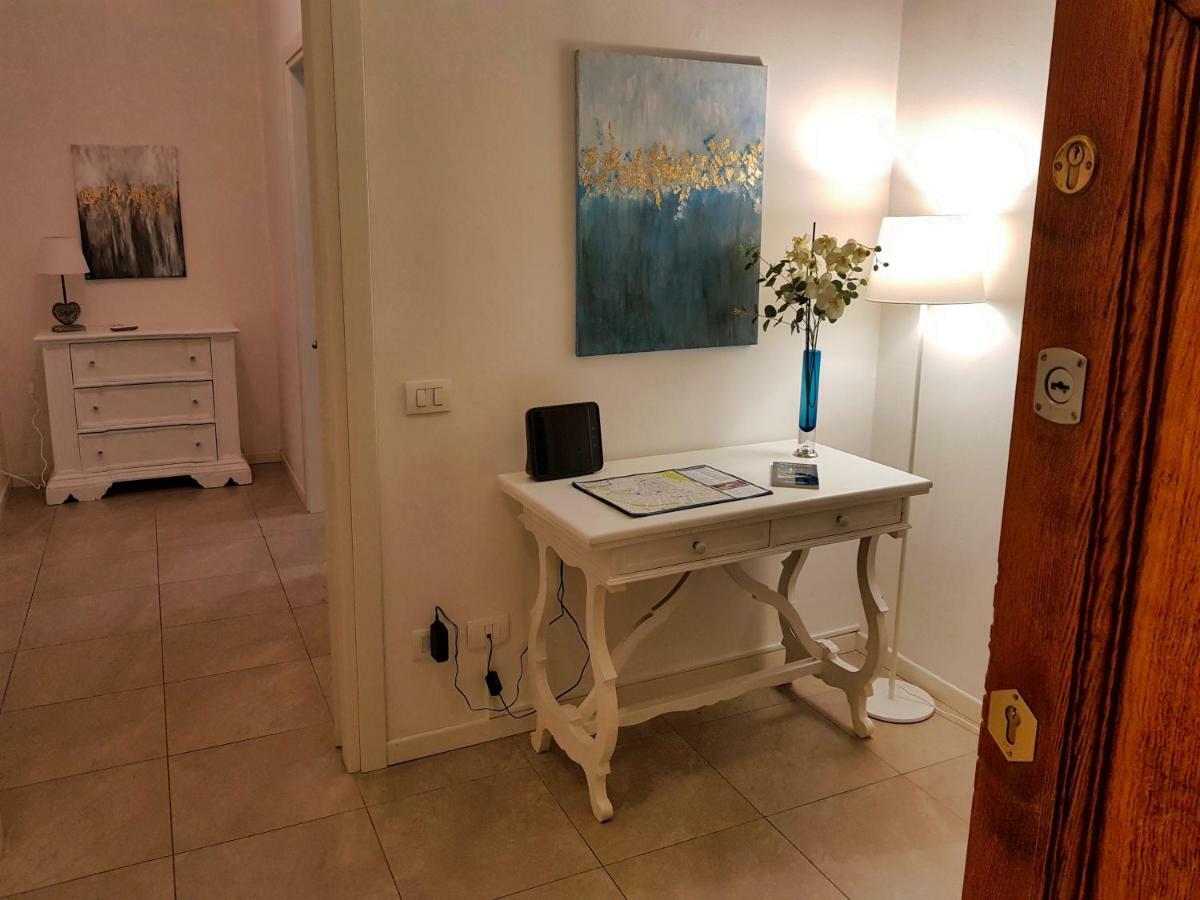Deluxe Home Verona Bagian luar foto