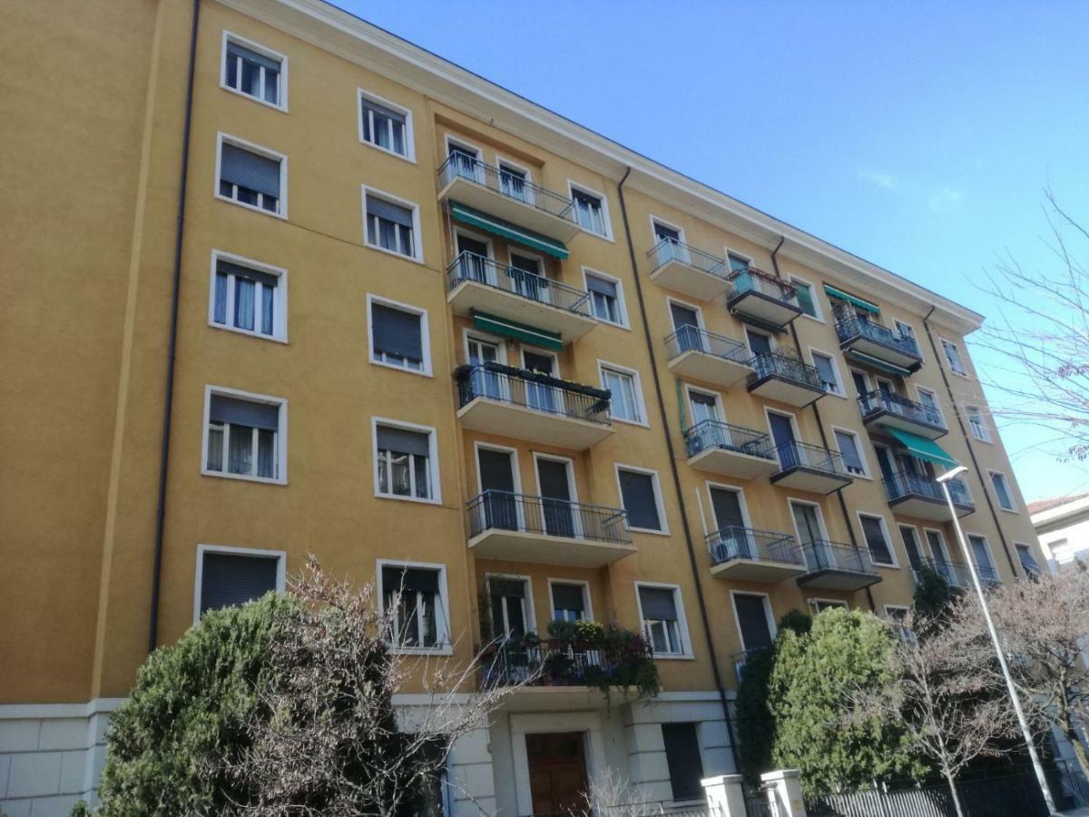 Deluxe Home Verona Bagian luar foto